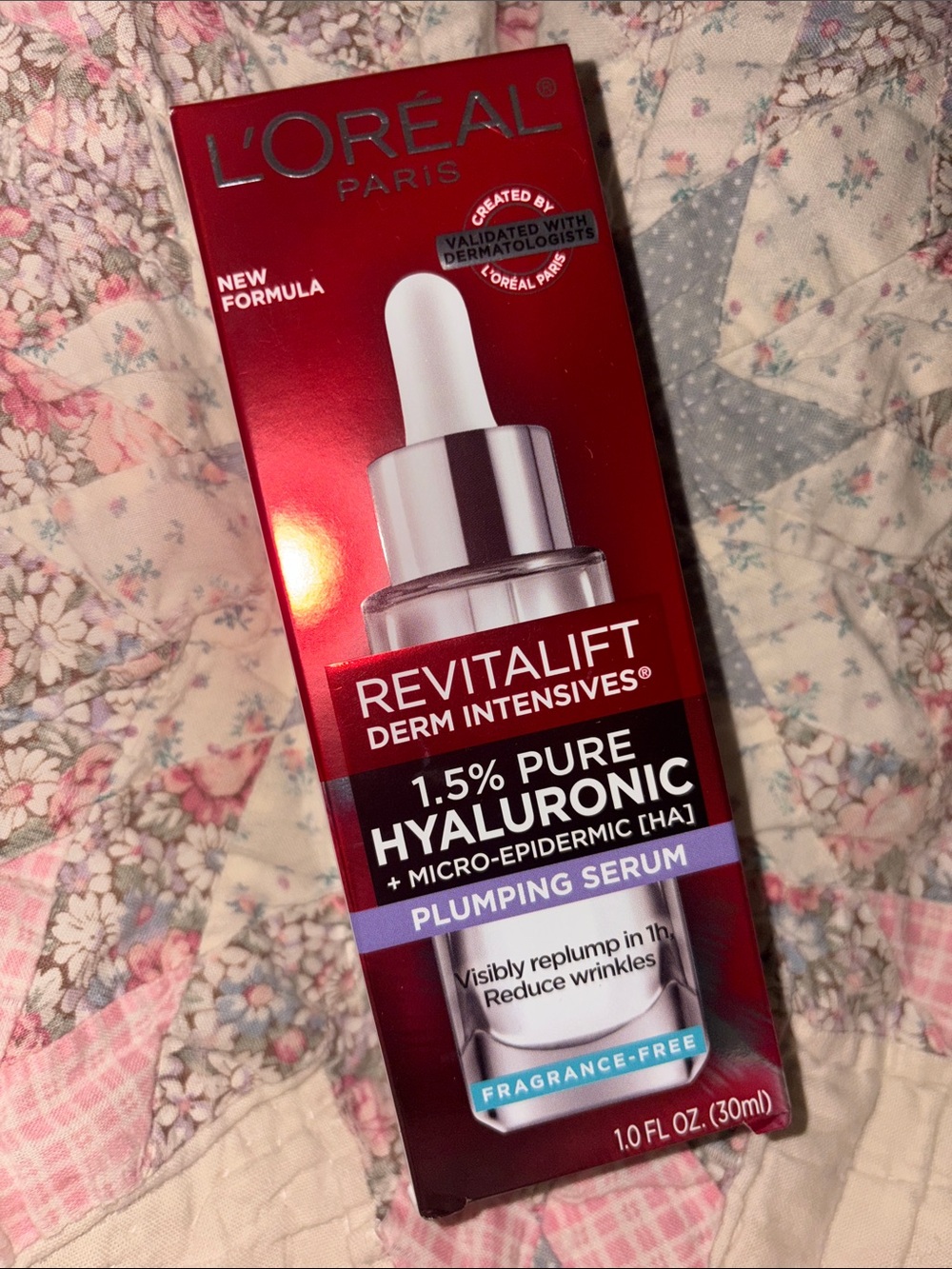 L'Oréal Revitalift Derm Intensives 1.5% Hyaluronic Acid Plumping Serum - Red
